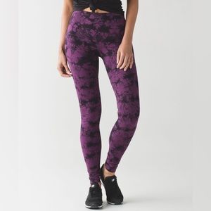 lululemon wunder under high rise tight shibori (sz 6)